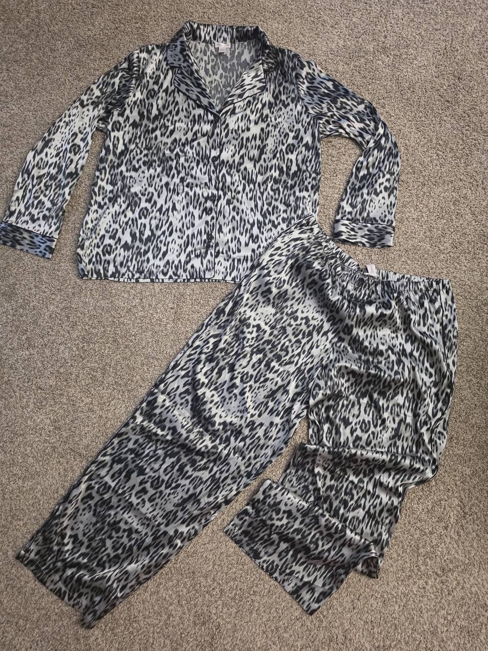 Ambrielle Womens Satin Leopard Print Pajama Set - Black & White